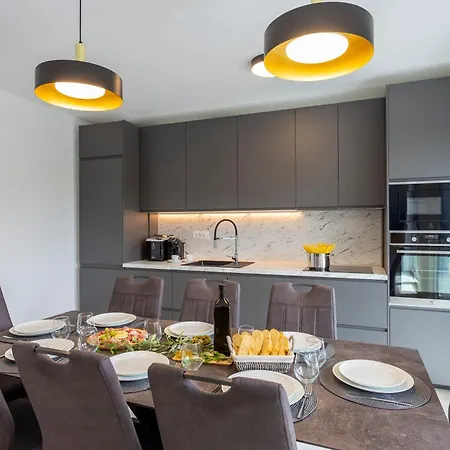 Osvit Apartment
