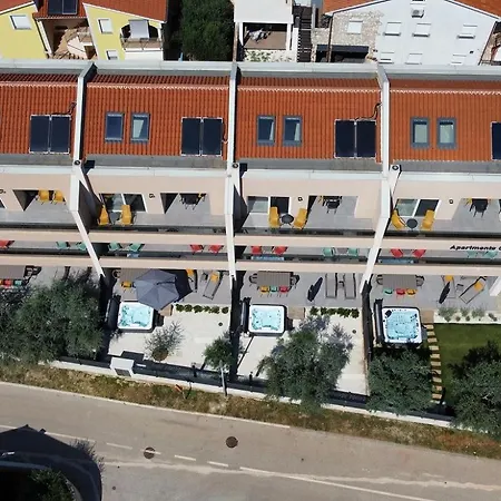 Building Osvit Apartmán *